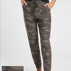 Athleta Farallon Jogger